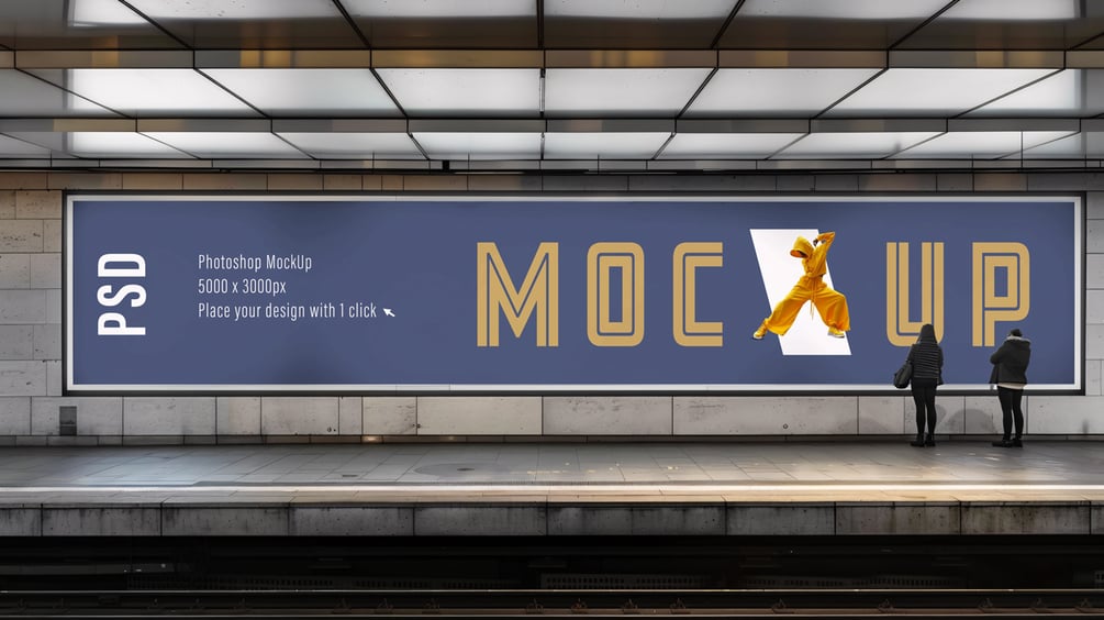 U-Bahn Werbung Mockup: extrabreiter Digital-Screen gegenüber dem Bahnsteig einer Metro-Station